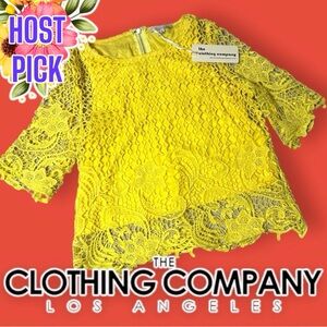 🎉HP🎉 NWT The Clothing Company LA Crochet 3/4 Sleeve Shirt in Yellow. Medium